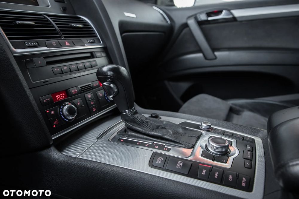 Audi Q7 4.2 FSI Quattro Tiptronic - 26