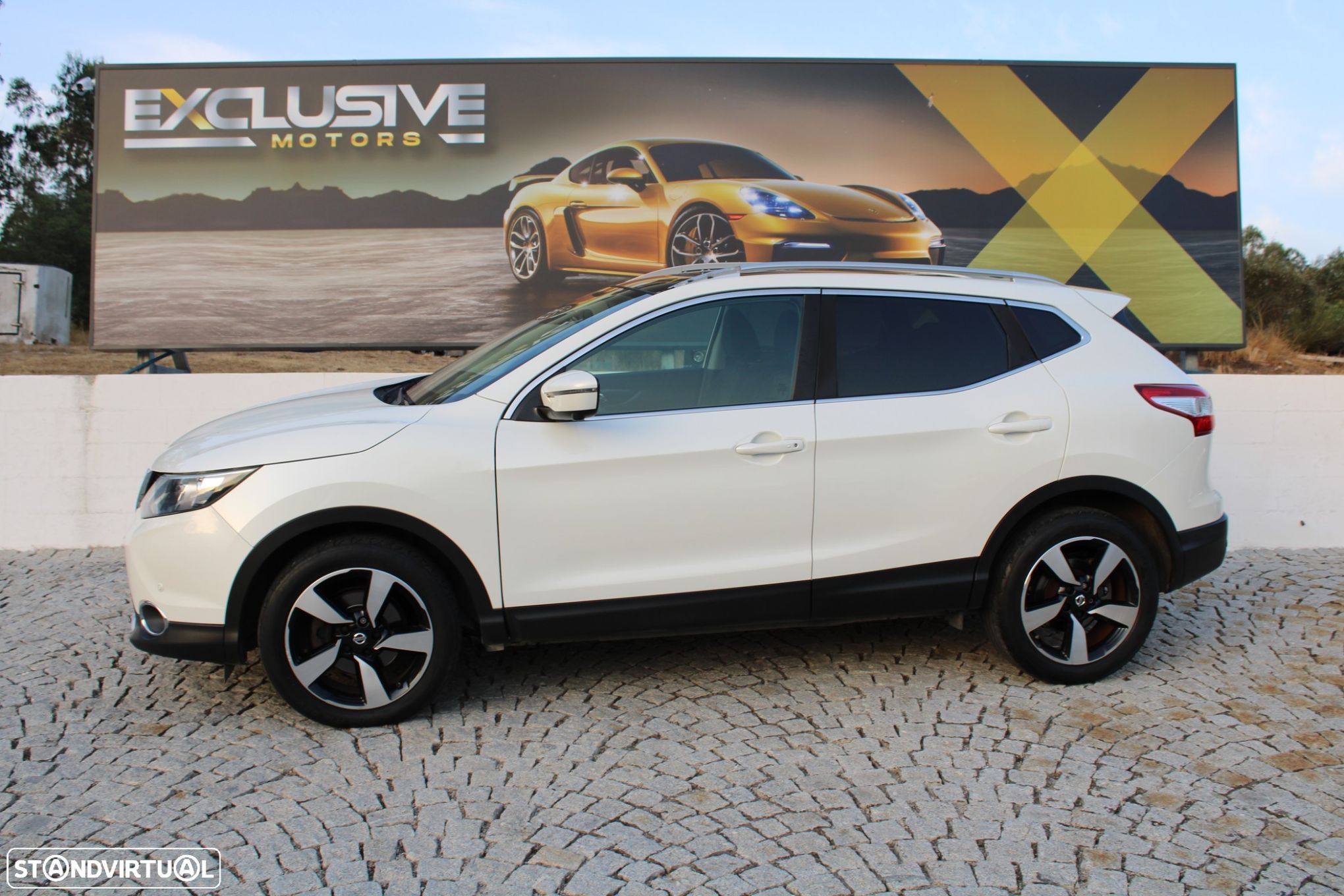 Nissan Qashqai 1.5 dCi Tekna Premium - 1