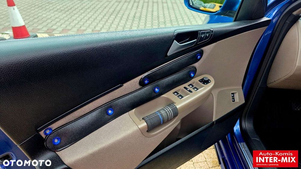 Volkswagen Passat - 15