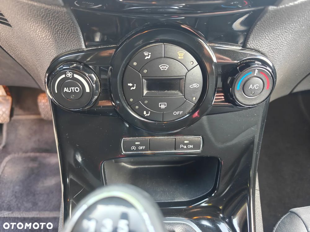 Ford Fiesta 1.0 EcoBoost Titanium - 16