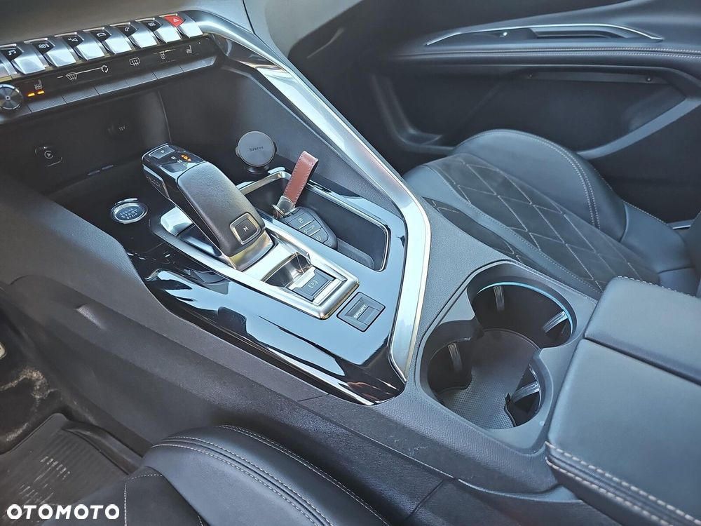 Peugeot 5008 - 22