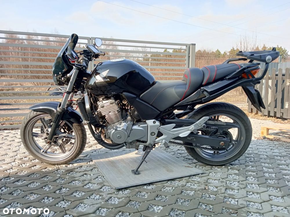 Honda CBF - 2