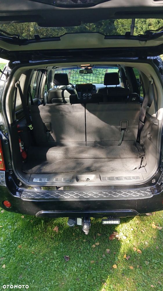 Nissan Pathfinder 2.5 D LE - 6