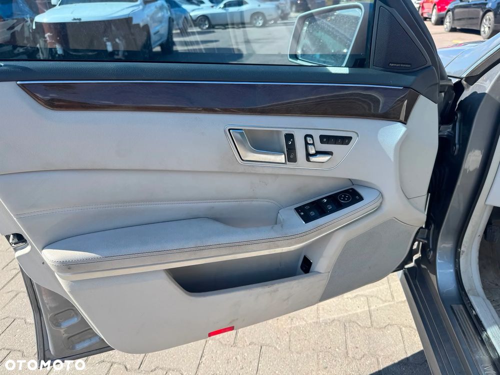 Mercedes-Benz Klasa E - 9