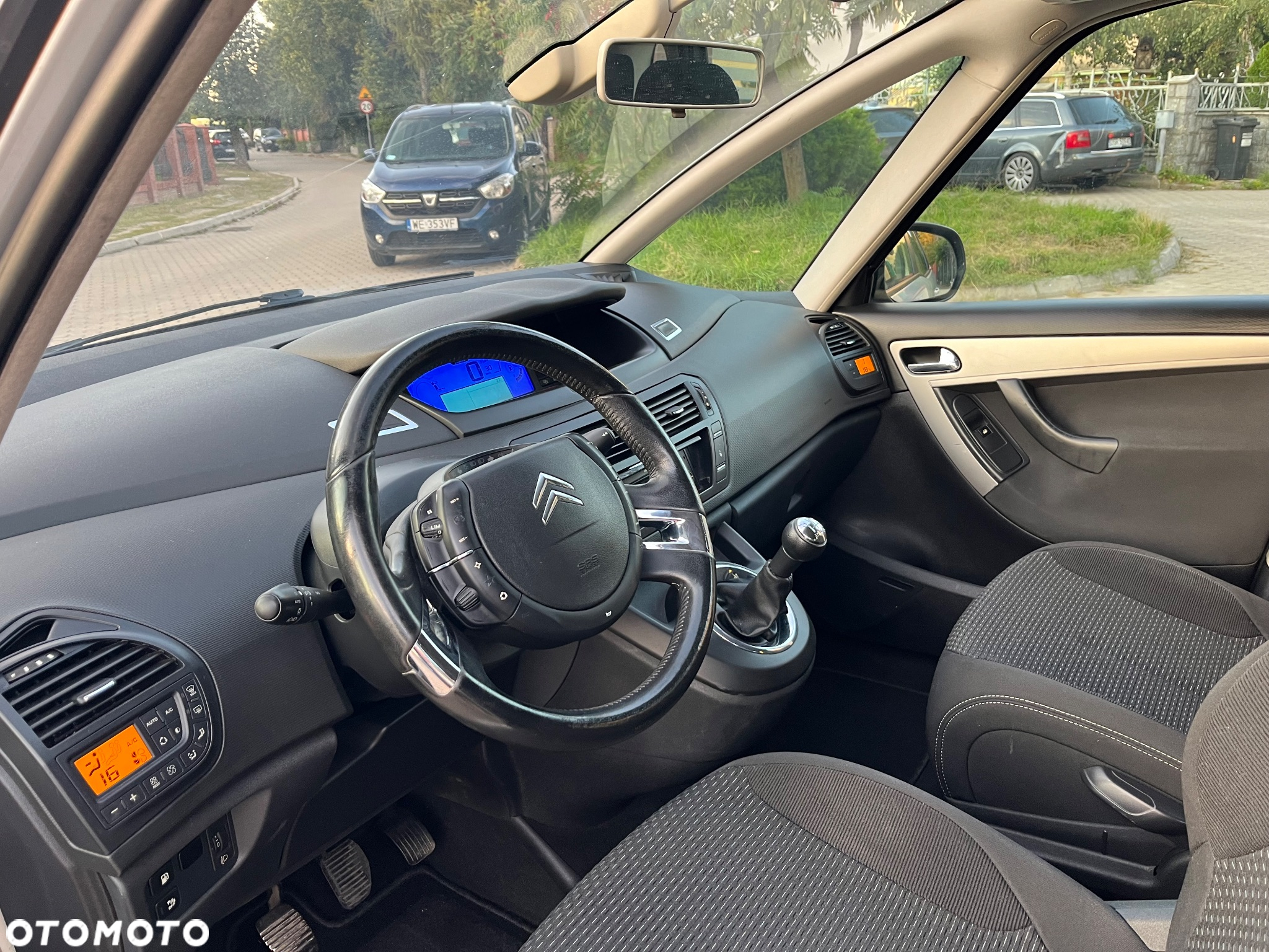 Citroën C4 Picasso 1.6 HDi FAP Style - 10