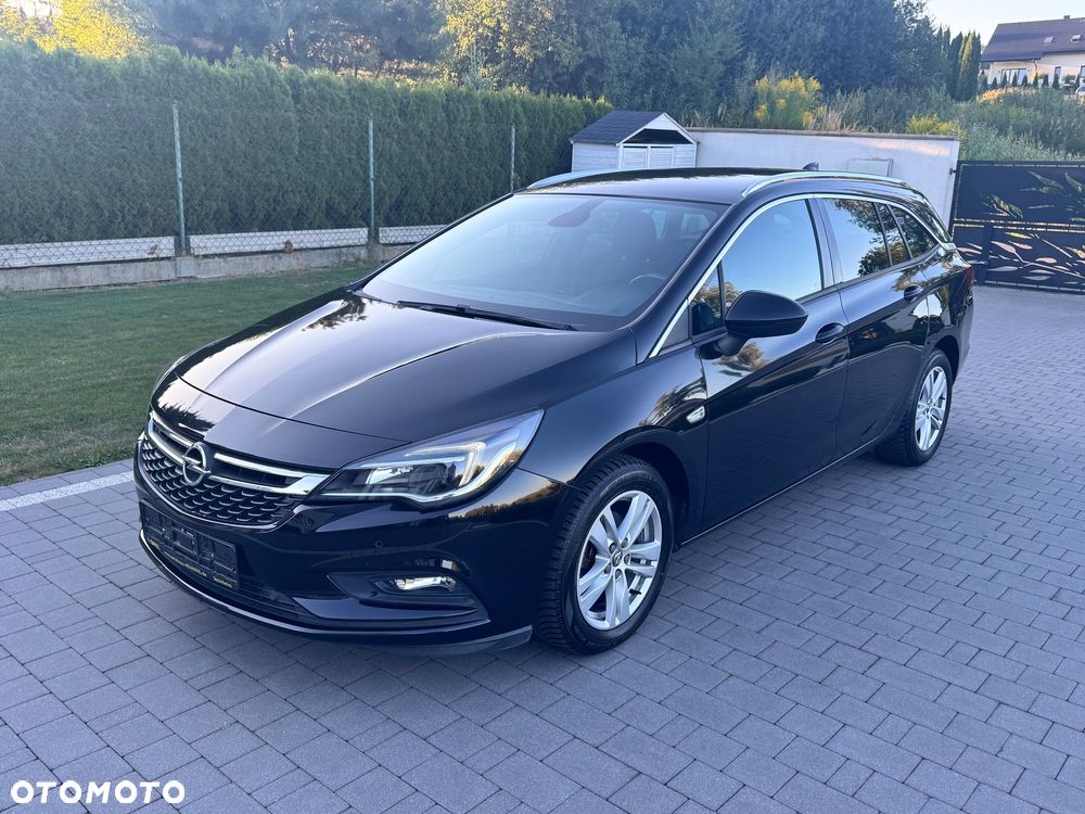 Opel Astra 1.6 CDTI Dynamic - 1