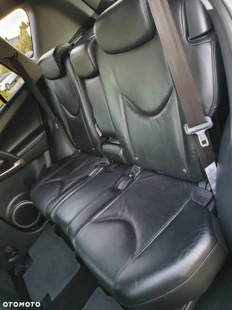 Toyota RAV4 2.2 D-4D Sol 180 - 19
