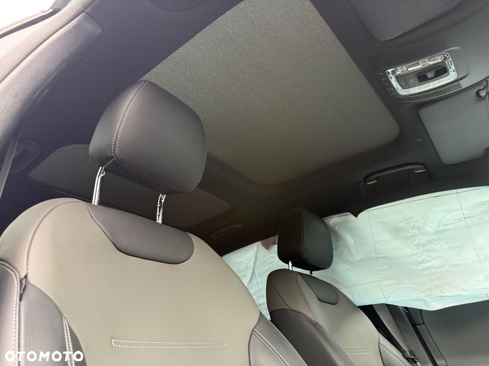 Mercedes-Benz Klasa B 250 e 8G-DCT AMG Line - 7