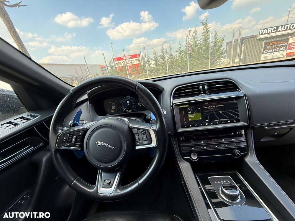Jaguar F-Pace 20d Aut. R-Sport - 25