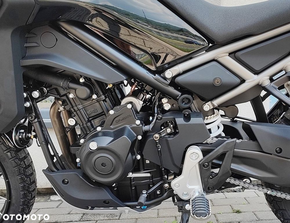 CFMoto 450MT - 18