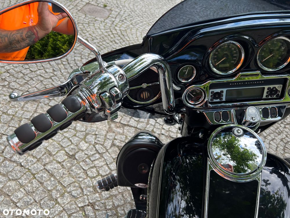 Harley-Davidson FLHT Electra Glide Standard - 8