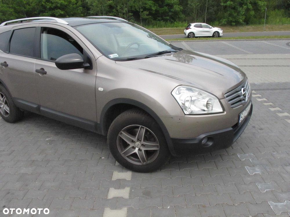 Nissan Qashqai+2 - 1