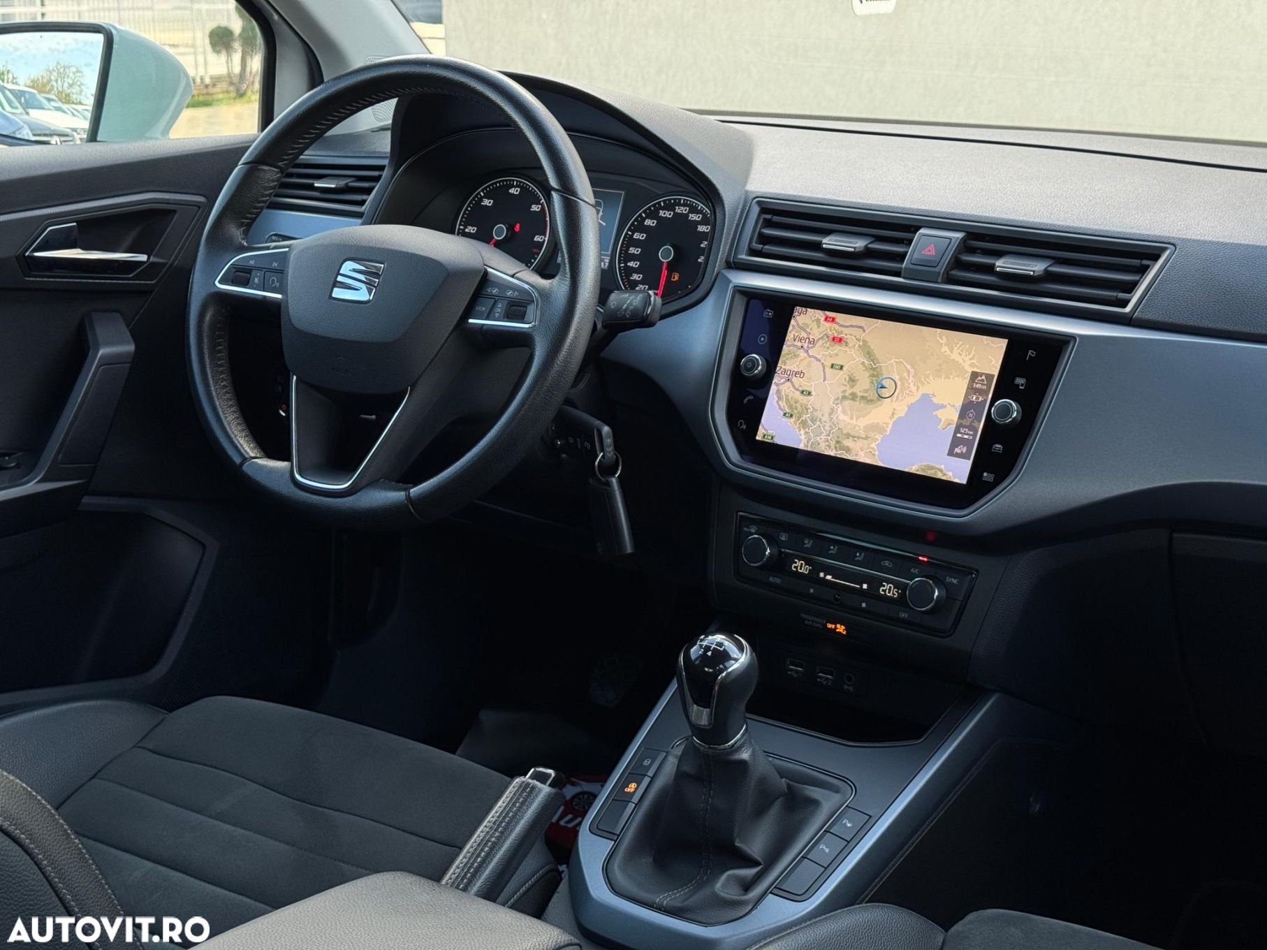 Seat Arona - 8