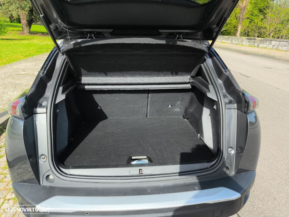 Peugeot 2008 1.5 BlueHDi GT Line EAT8 - 24