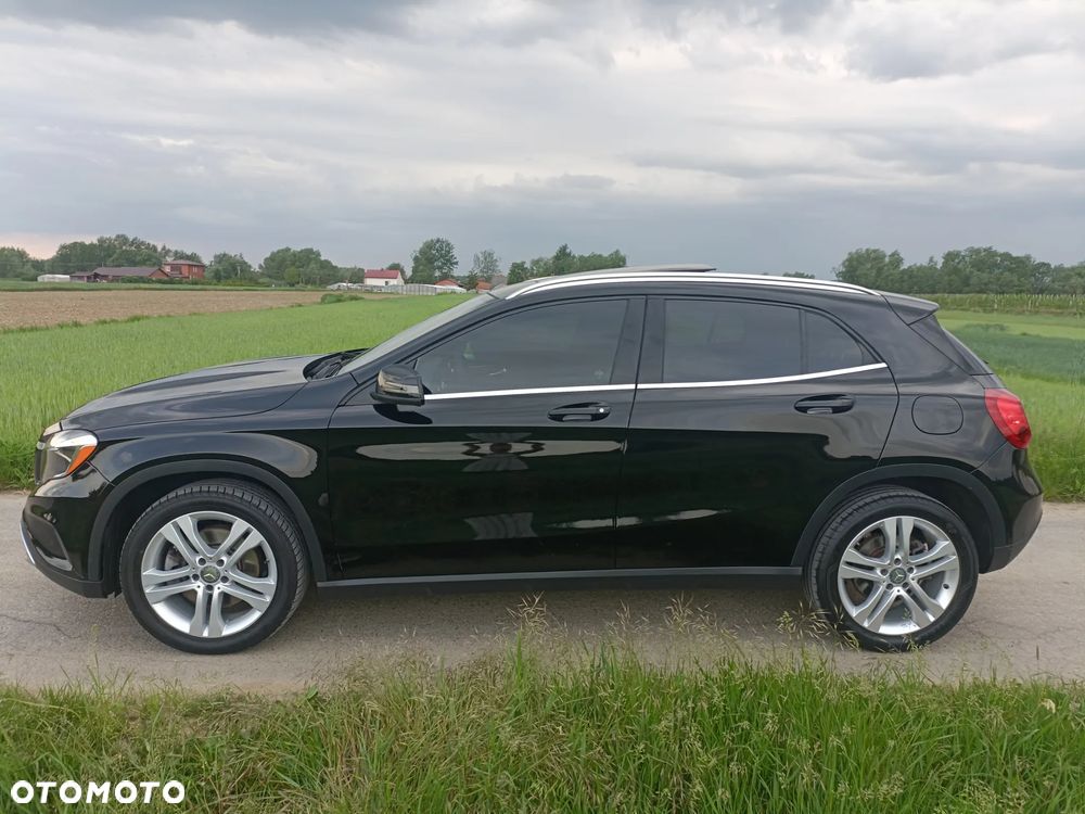 Mercedes-Benz GLA 250 4-Matic - 2