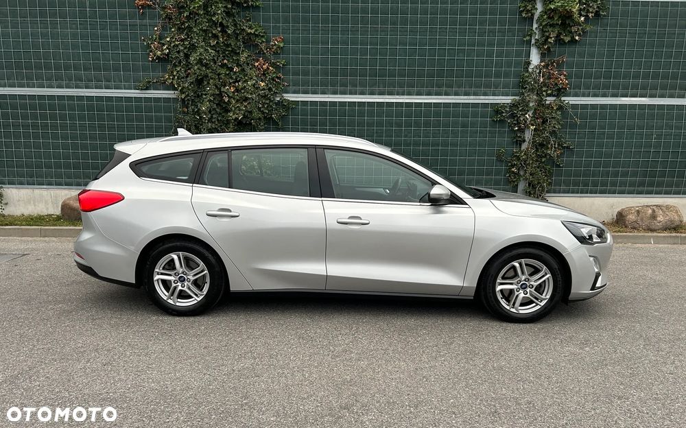 Ford Focus 1.0 EcoBoost Trend Edition - 12