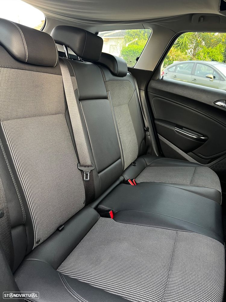 Opel Astra Sports Tourer 1.7 CDTi Cosmo - 11