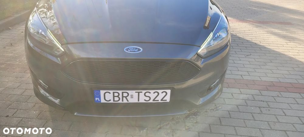 Ford Focus 1.5 EcoBoost ST-Line - 11