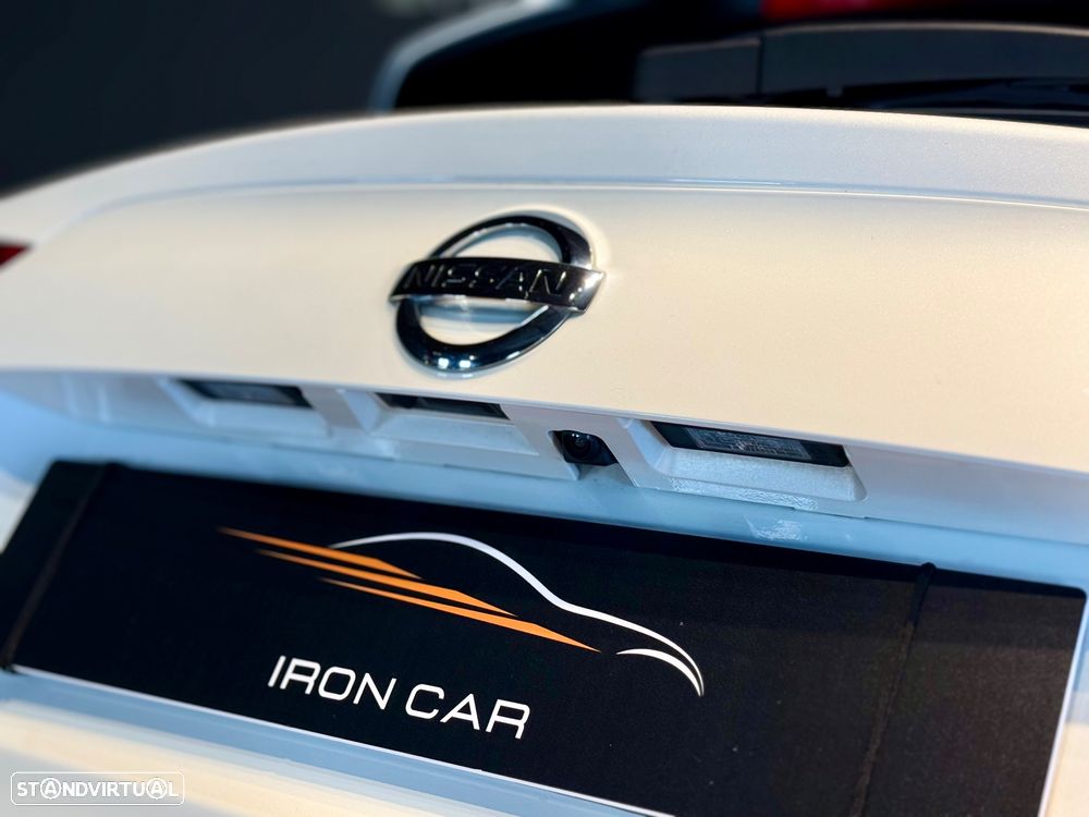 Nissan Qashqai 1.5 dCi N-Connecta J18+Led - 14