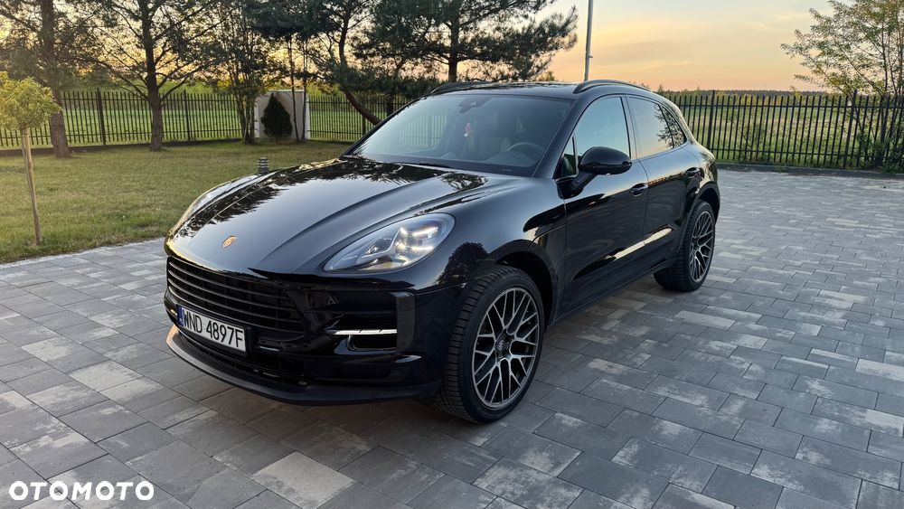 Porsche Macan Standard - 1