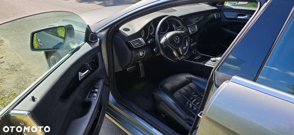 Mercedes-Benz CLS 500 4-Matic BlueEff - 14