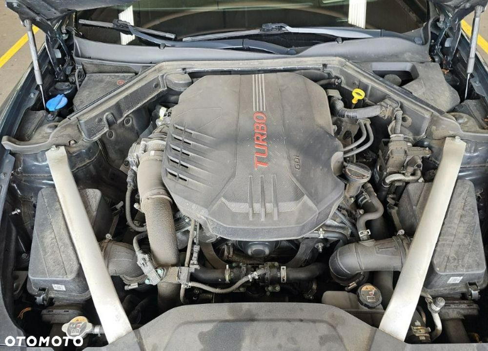Kia Stinger 3.3 T-GDI V6 GT AWD - 13