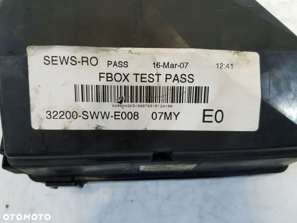 skrzynka bezpieczników honda cr-v iii 2.0 b 32200-sww-e008 - 4