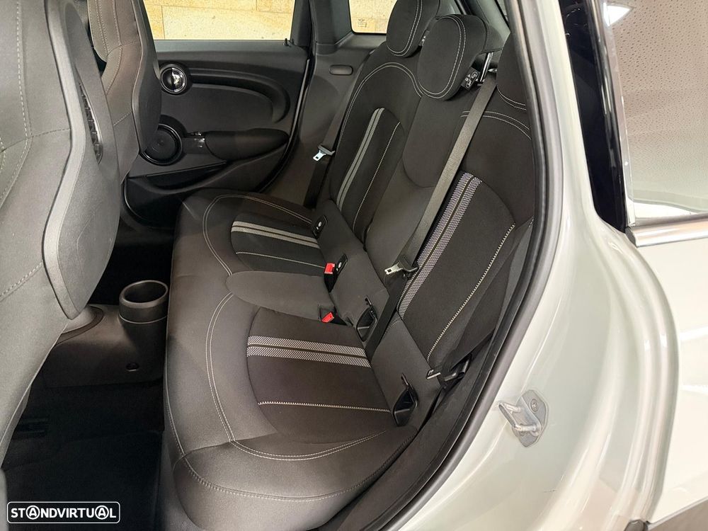 MINI 5 Portas Cooper D - 20