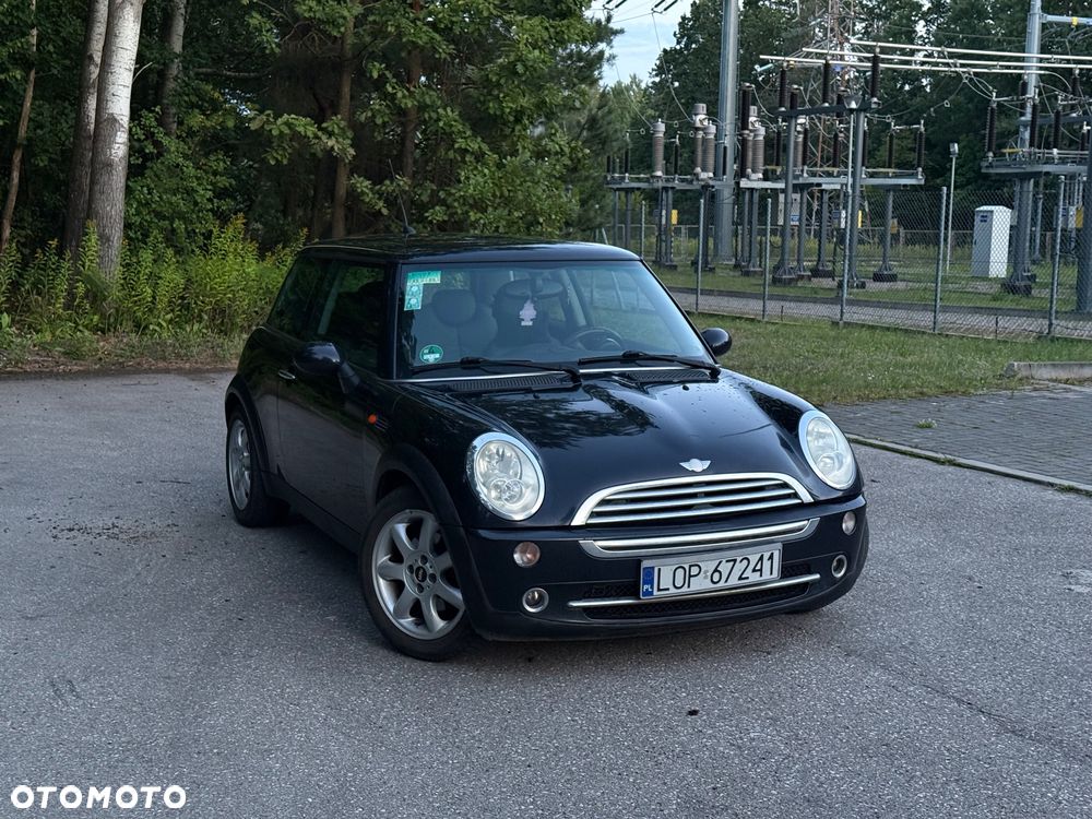 MINI Cooper Standard - 1