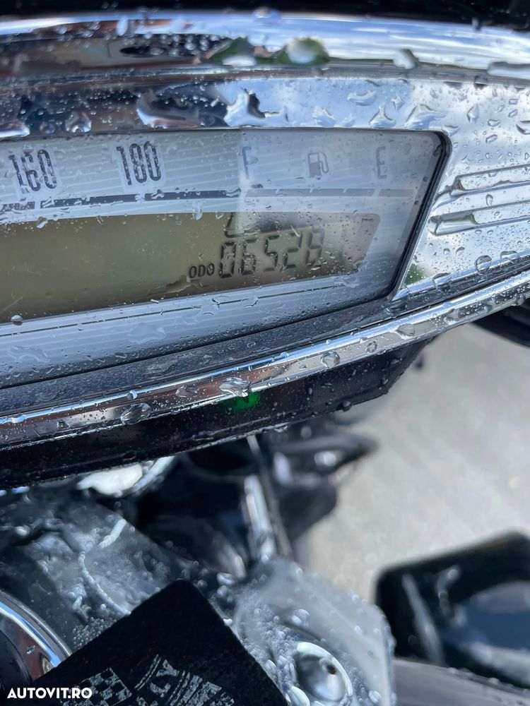 Yamaha XVZ 1300 Royal Star Venture - 3