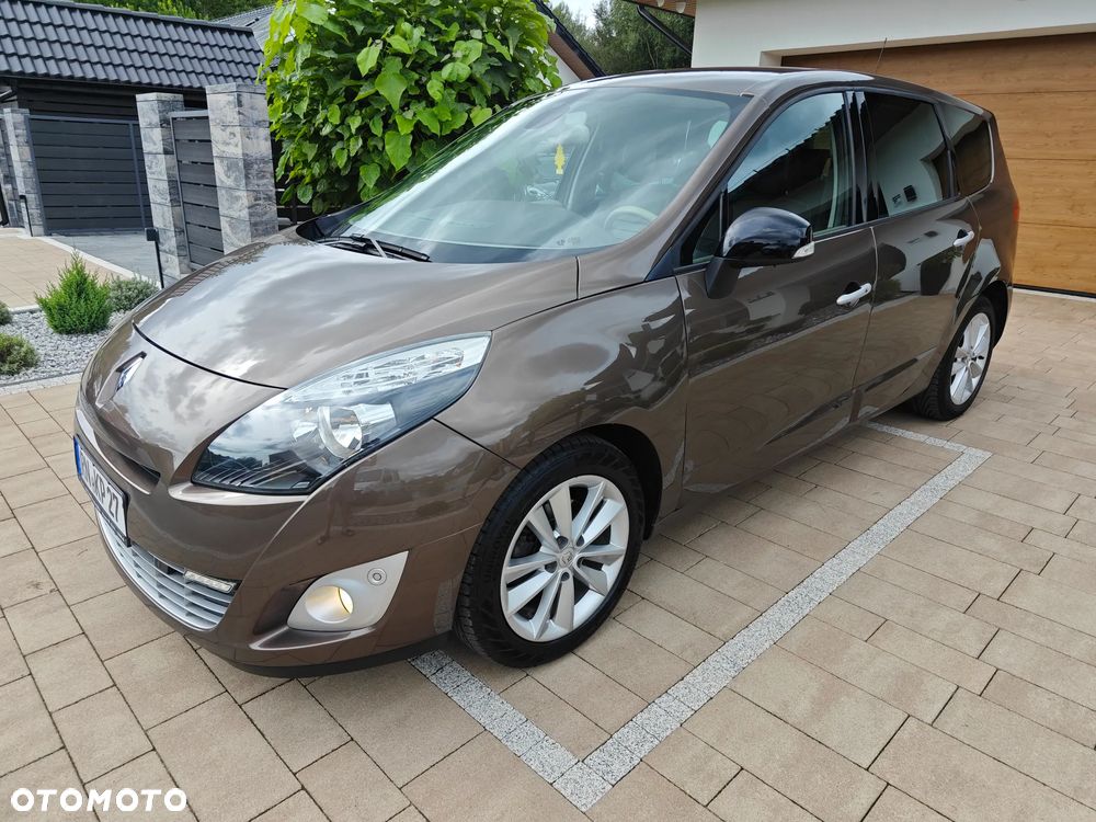 Renault Grand Scenic - 23