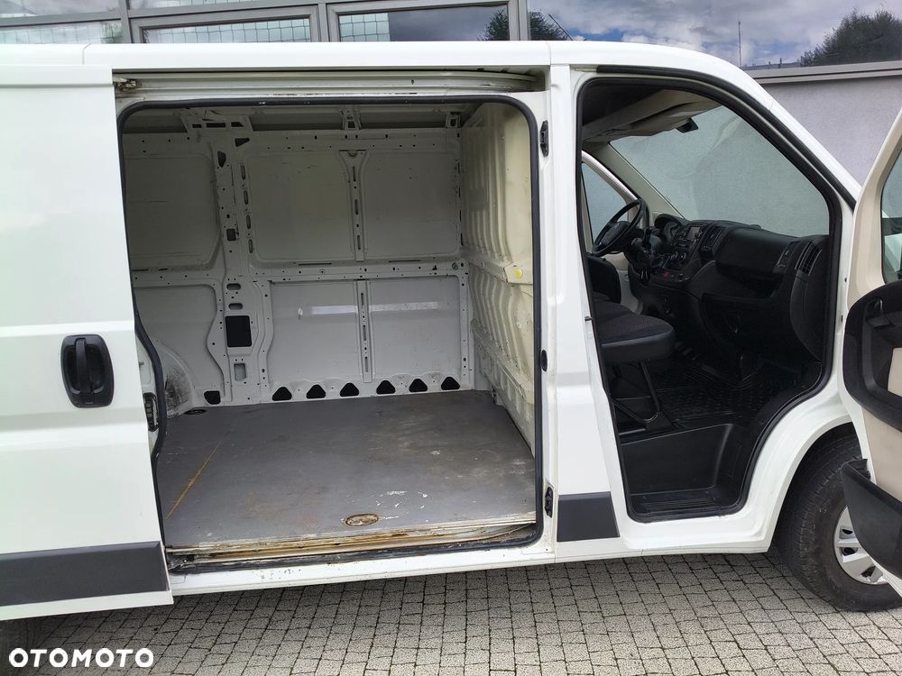 Citroën JUMPER PO LIFTINGU 2.2 HDI (130KM) 6-BIEGÓW (L2H1) LONG STAN IDEALNY KLIMA TEMPOMAT FULL OPCJA NIE MA RDZY SERWIS KM ! ! ! - 23