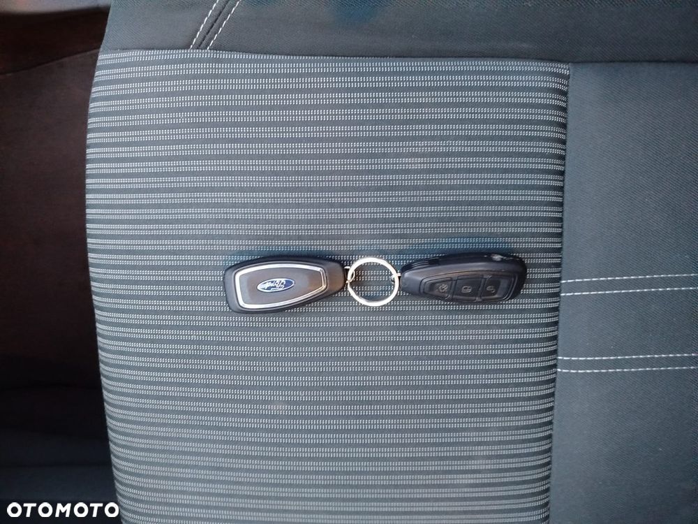 Ford C-MAX - 35