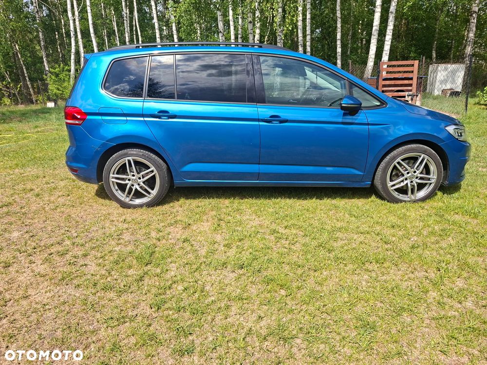 Volkswagen Touran - 8