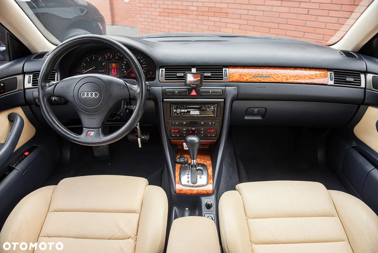 Audi A6 Avant 4.2 quattro - 25