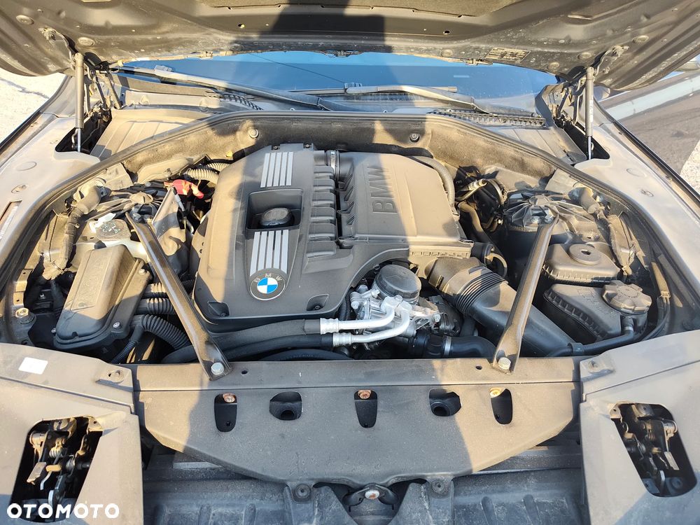 BMW Seria 7 740Li - 5