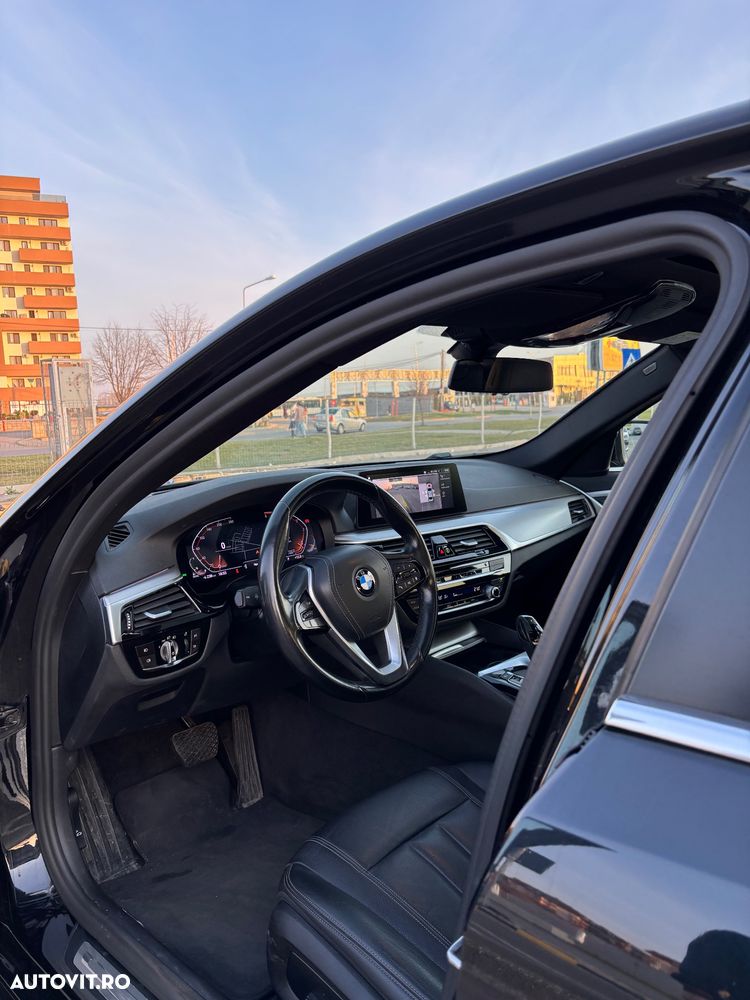 BMW Seria 5 520d Aut. - 13