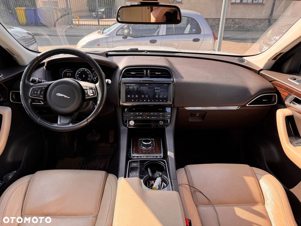 Jaguar F-Pace 3.0 V6 AWD Prestige - 11