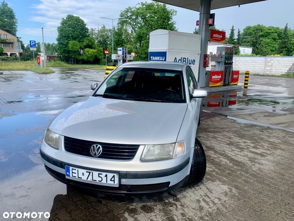 Volkswagen Passat 1.8 Highline - 5