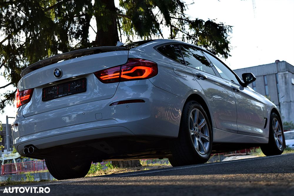 BMW Seria 3 320d Aut. xDrive Sport Line - 26