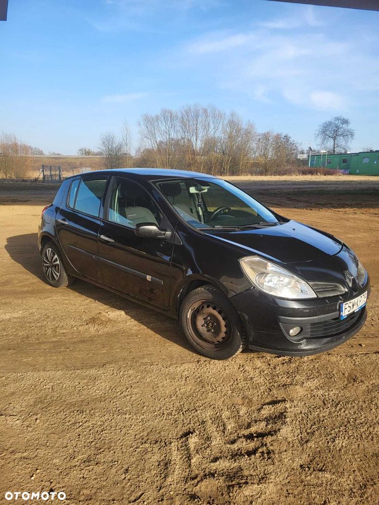 Renault Clio - 1