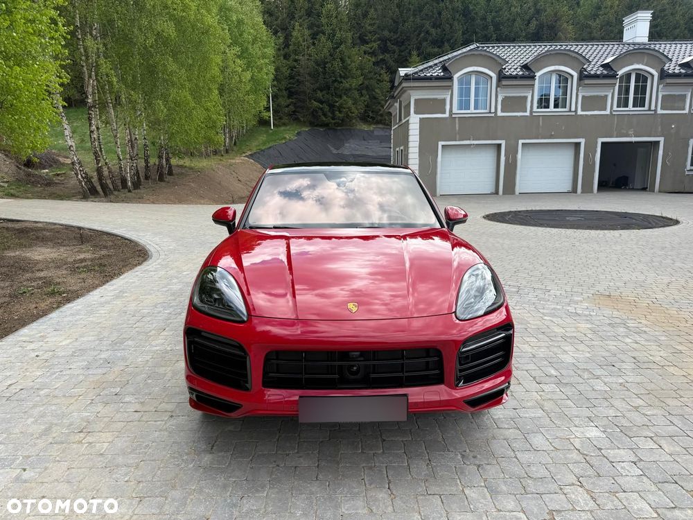 Porsche Cayenne - 1