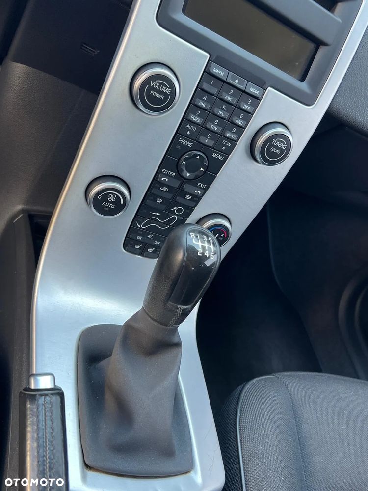 Volvo V50 - 24