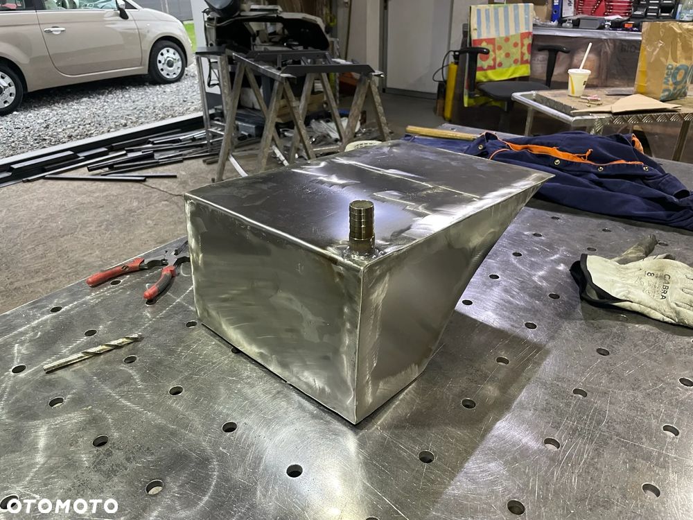 Land Rover Defender 90 2.4 TD4 S - 38