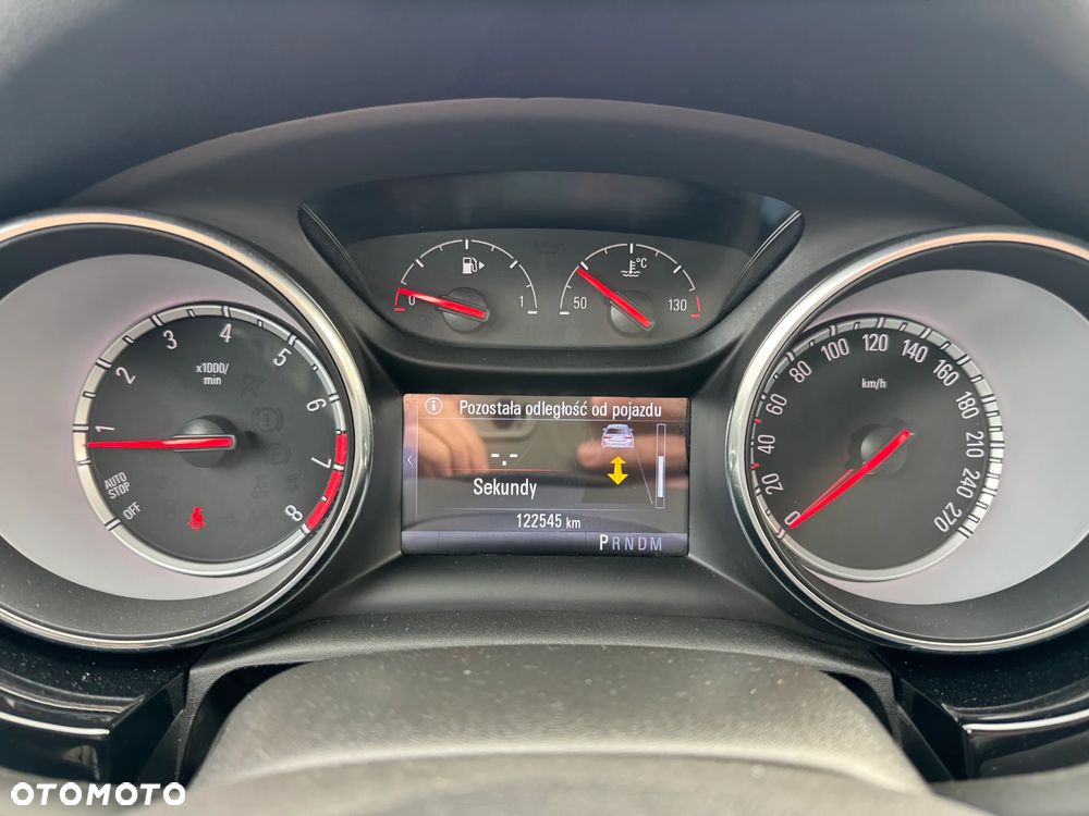 Opel Astra 1.4 T Dynamic S&S - 17