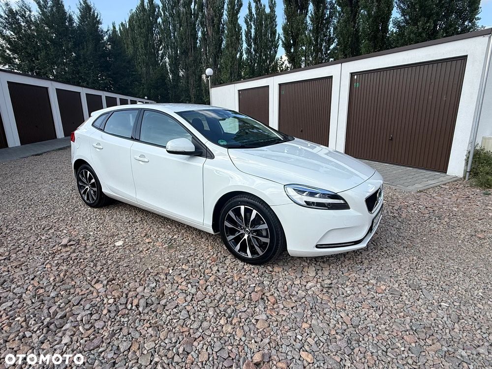 Volvo V40 T2 Drive-E Base - 9