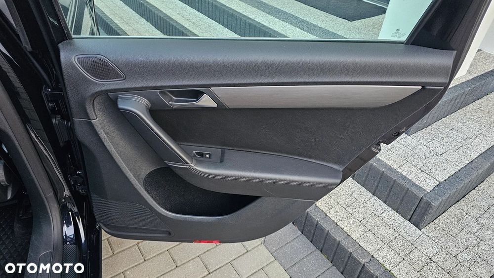 Volkswagen Passat Variant - 14