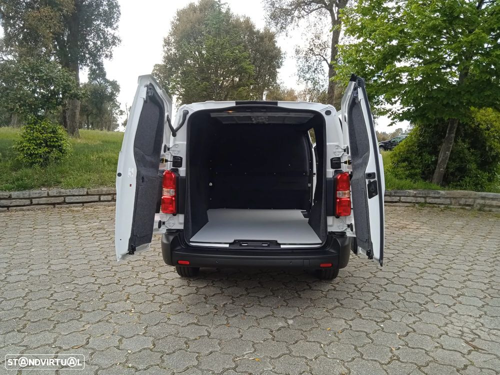 Peugeot Expert L3H1 Long 1.5 BlueHDi CVM6 120cv Plus 3 lug. 5 prts - 35