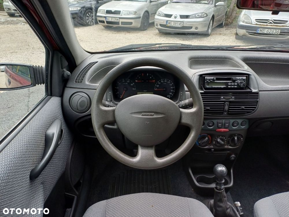 Fiat Punto - 10