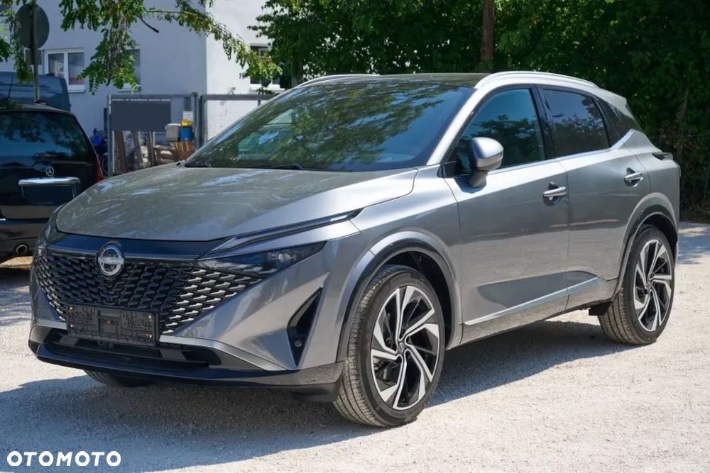 Nissan Qashqai 1.3 DIG-T MHEV 4x4 Tekna Xtronic - 6